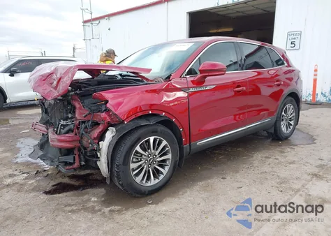 2019 Lincoln Nautilus Select z USA, uszkodzony, nr VIN 2LMPJ8KP0KBL31117